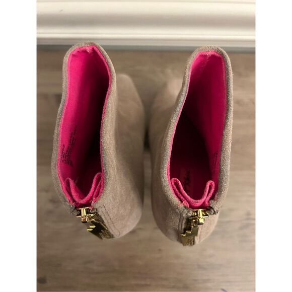 Betsy Johnson Thanee Booties Platform Taupe Suede 6.5M - Picture 11 of 13